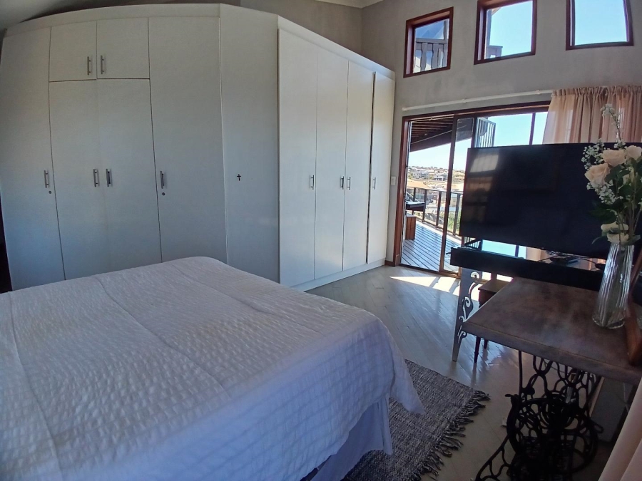 5 Bedroom Property for Sale in De Bakke Western Cape